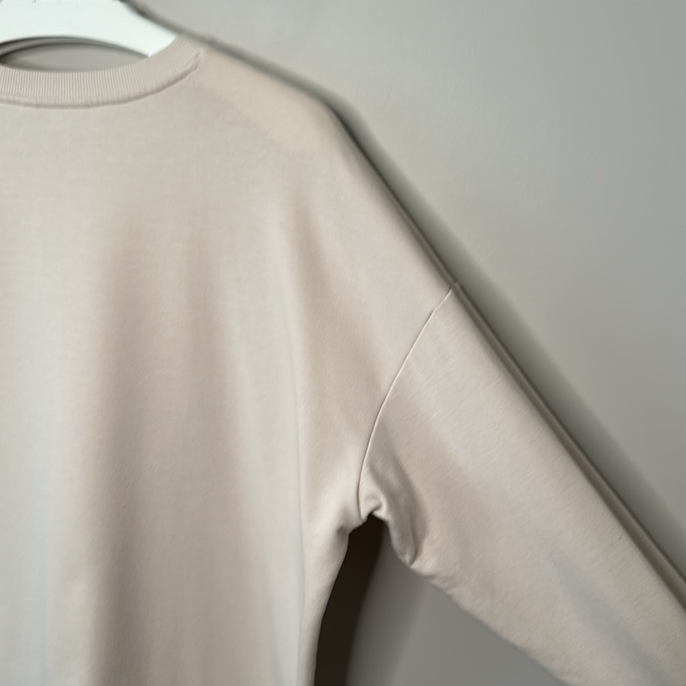 Reitmans R Essentials Cream Crew Neck Pull Over Sweatshirt - Picture 11 of 11